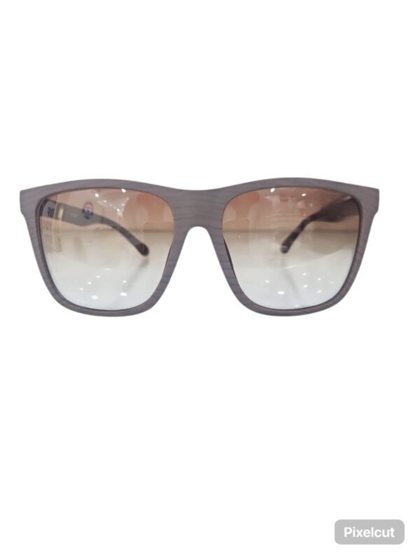 optique hub shades